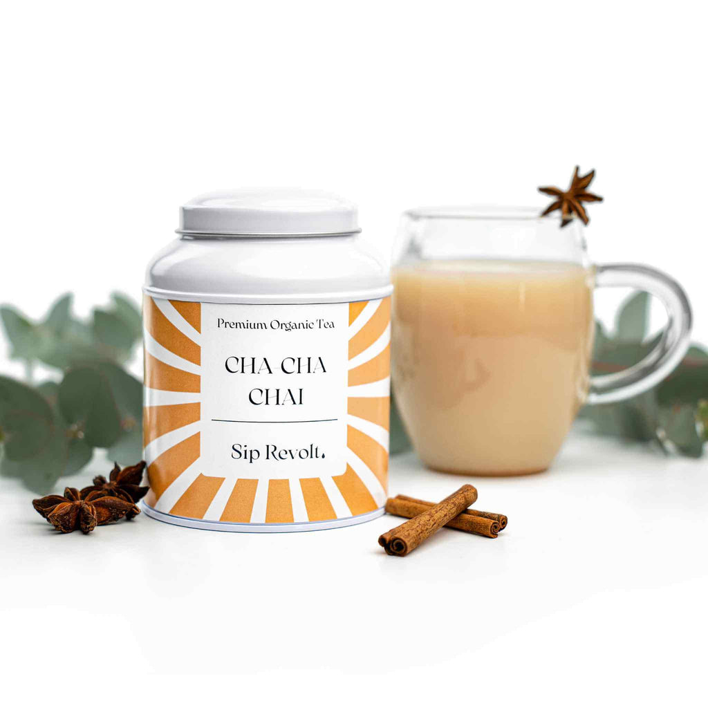 sip revolt cha-cha chai svart te med kryddor som kanel ingefära kardemumma